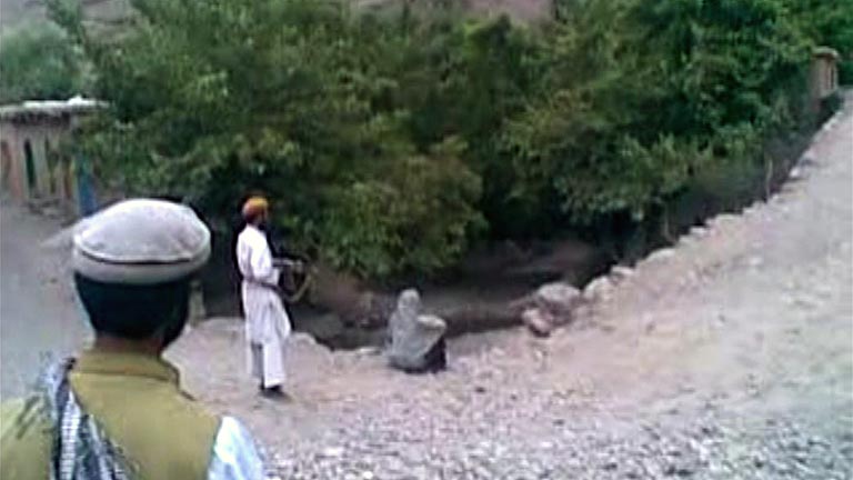 VIOLENCIA SALVAJE CONTRA UNA MUJER