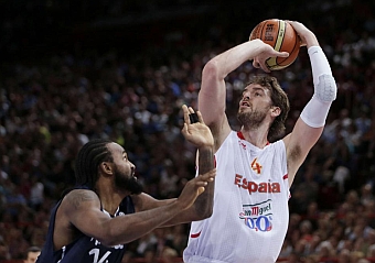 NUEVO TRIUNFO ESPAÑOL EN BALONCESTO