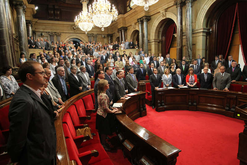 CATALUÑA PIDE EL ORO Y EL MORO