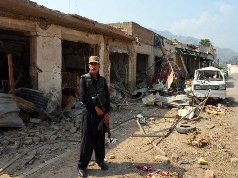 ATENTADO CONTRA COMIT&Eacute; DE PAZ EN PAKIST&Aacute;N