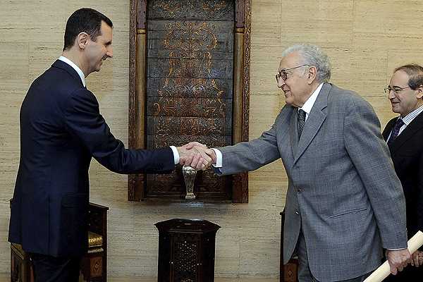 LA TREGUA DE ASSAD ES S&Oacute;LO PARA DAR LA MANO