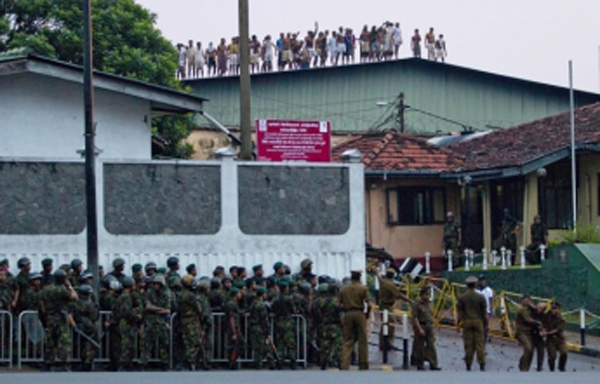 MOT&Iacute;N CON FINAL DRAM&Aacute;TICO EN UNA C&Aacute;RCEL DE SRI LANKA