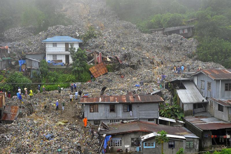 FILIPINAS SIGUE BAJO LOS EFECTOS DEL BOPHA