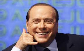 IL CAVALIERE VUELVE POR HONRADEZ...