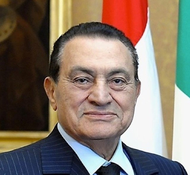 TENT&Aacute;CULOS DEL DICTADOR MUBARAK