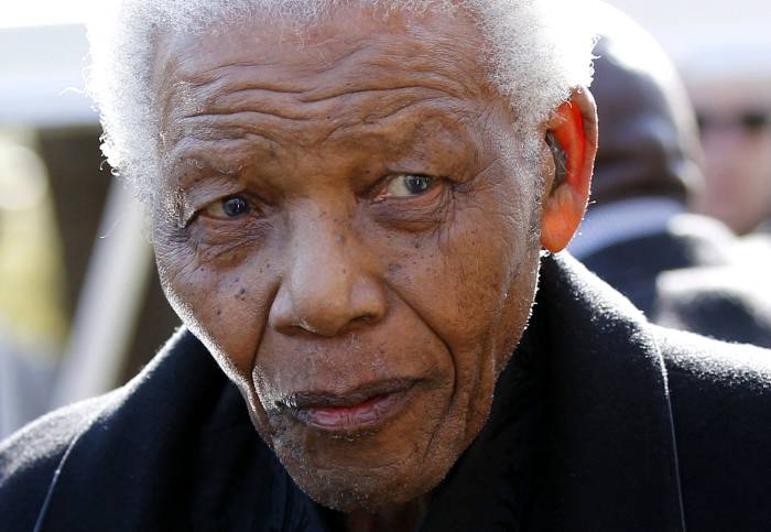 MANDELA INGRES&Oacute; PERO NO PARA UN CHEQUEO
