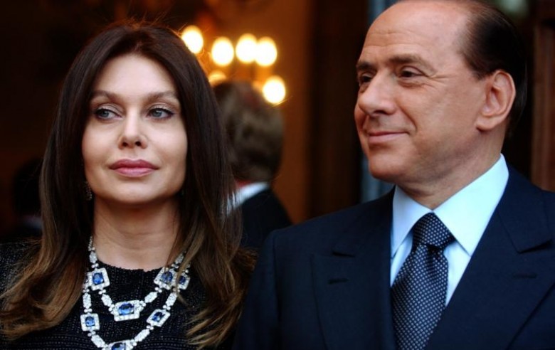 LAS MUJERES QUIEREN DIVORCIARSE DE BERLUSCONI