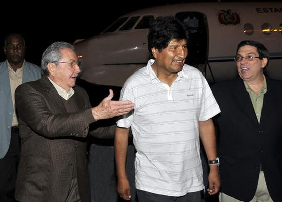 CH&Aacute;VEZ, SU SALUD Y LA OPINI&Oacute;N DE TODO EL MUNDO