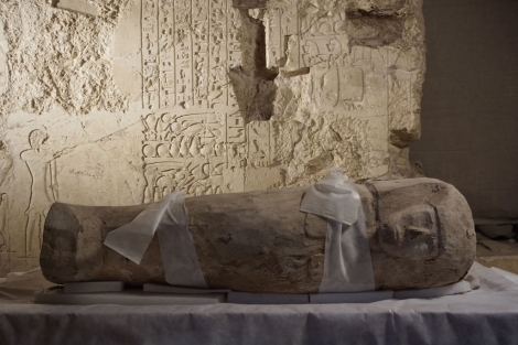 ENIGM&Aacute;TICO ATA&Uacute;D INFANTIL DEL ANTIGUO EGIPTO