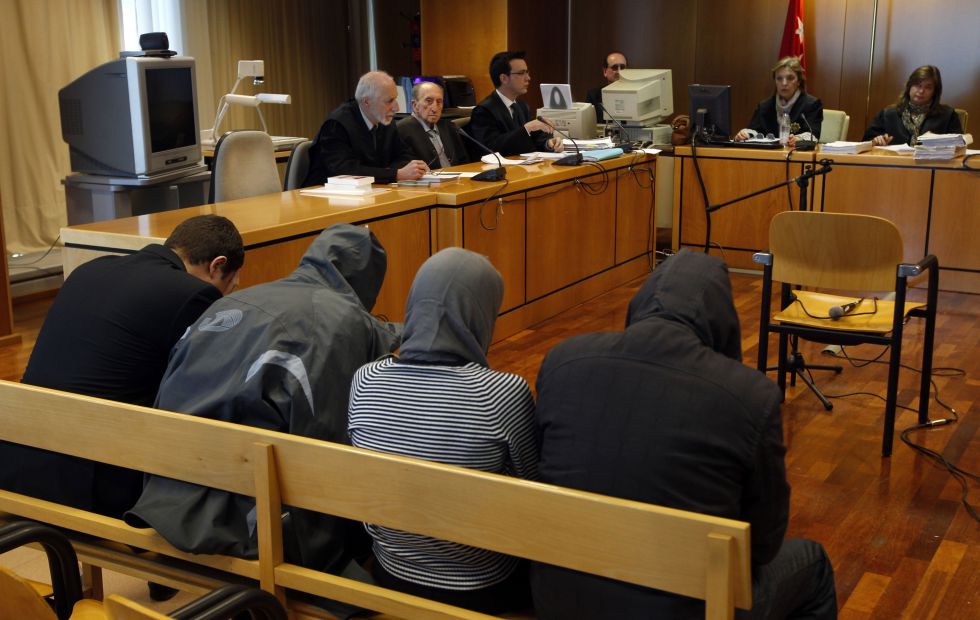 VIOLENCIA DE &lsquo;CABEZAS RAPADAS&rsquo;