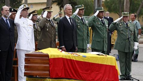 FUNERAL POR LOS TRES LEGIONARIOS SIN LA CORONA