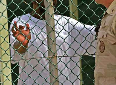 UN GUARDA DE GUANTÁNAMO SE CONVIERTE AL ISLAM POR EL EJEMPLO DE LOS PRESOS