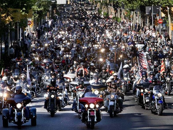 PAPA FRANCISCO: MOTERO DE LA HARLEY-DAVIDSON
