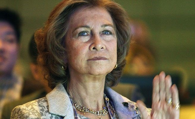 ASTURIAS ABUCHEA A LA REINA SOFÍA DE ESPAÑA