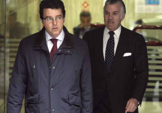 EL JUEZ RUZ CITA A PEDRO J. RAMÍREZ Y AL SEÑOR BÁRCENAS EL PRÓXIMO LUNES