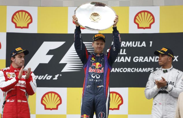 VETTEL (RED BULL) ESTÁ IMPARABLE