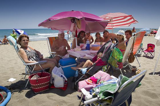 EL GOBIERNO ESPAÑOL SE QUEJA, Y NOSOTROS NOS ALEGRAMOS