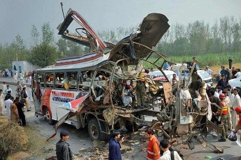 NUEVA BOMBA EN UN AUTOBÚS EN PESHAWAR