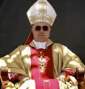 ESTAS NO SON PALABRAS PARA UN CARDENAL, SEÑOR BERTONE
