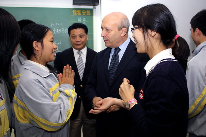 WERT QUIERE UNIVERSITARIOS CHINOS EN ESPAÑA