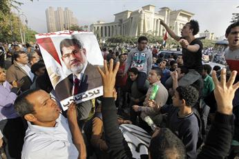 APLAZADO EL JUICIO DE MORSI EN EGIPTO