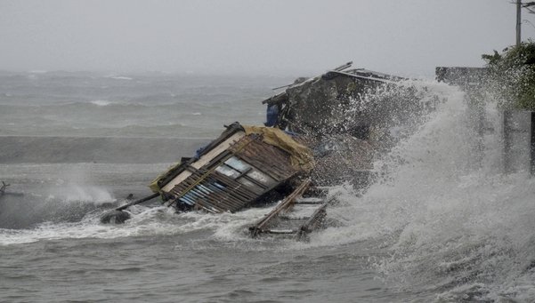 HAIYAN PRODUCE MÁS DE 1000 MUERTOS