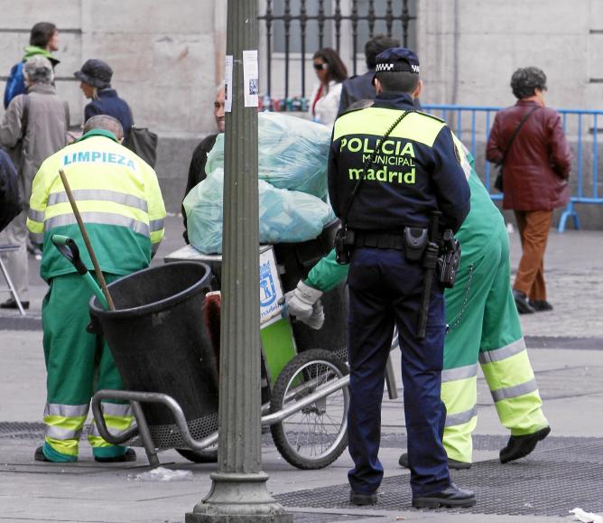 IMÁGENES "DANTESCAS" DEL SERVICIO DE LIMPIEZA EN MADRID
