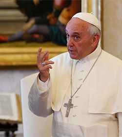 EL PAPA PACO Y LA RENOVACIÓN