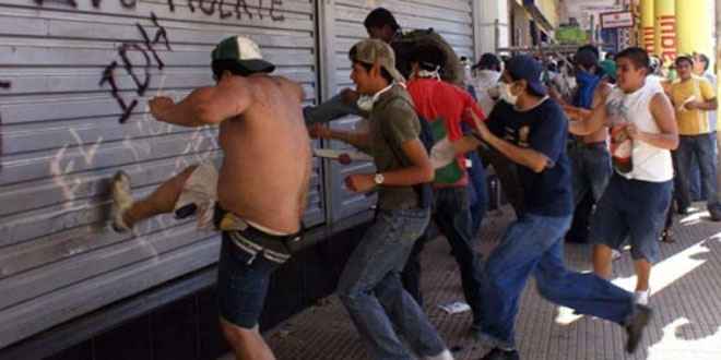 ARGENTINA SIGUE CON SAQUEOS