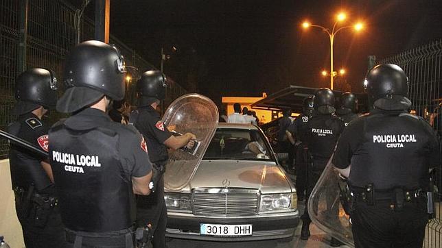 BATALLA CAMPAL EN LA FRONTERA DE CEUTA