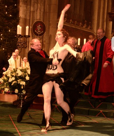 EXPRESIÓN NATURAL DE LAS FEMEN EN LA CATEDRAL DE COLONIA