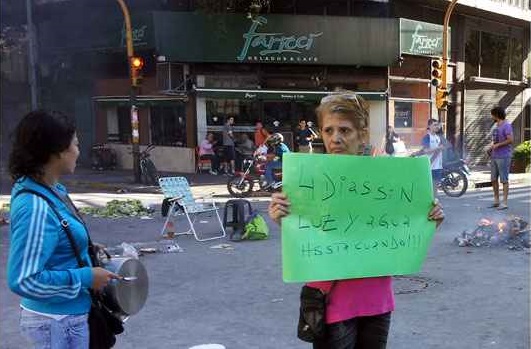 SIGA ASÍ SEÑORA CRISTINA, ¡ADELANTE CON LOS FAROLES!