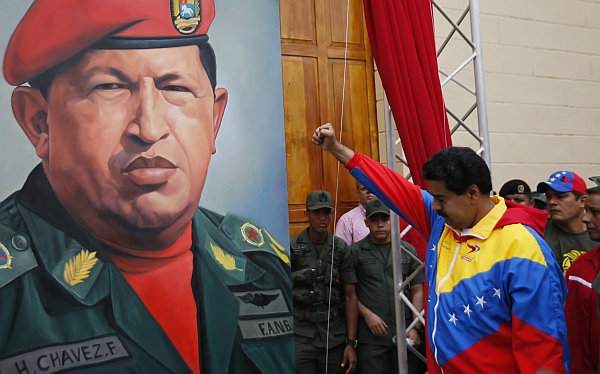 MADURO ADOLECE DE MADUREZ