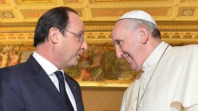 HOLLANDE Y LA PRESTIDIGITACIÓN PAPAL