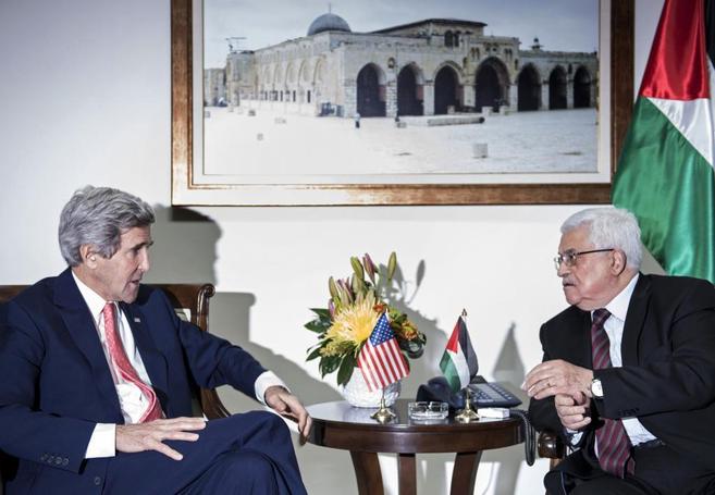 ABU MAZEN PROPONE SOMETERSE A EEUU E ISRAEL