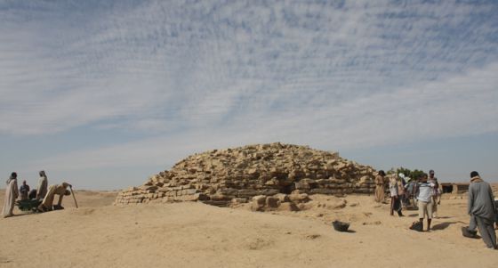 HALLAN UNA PIRÁMIDE EN EGIPTO