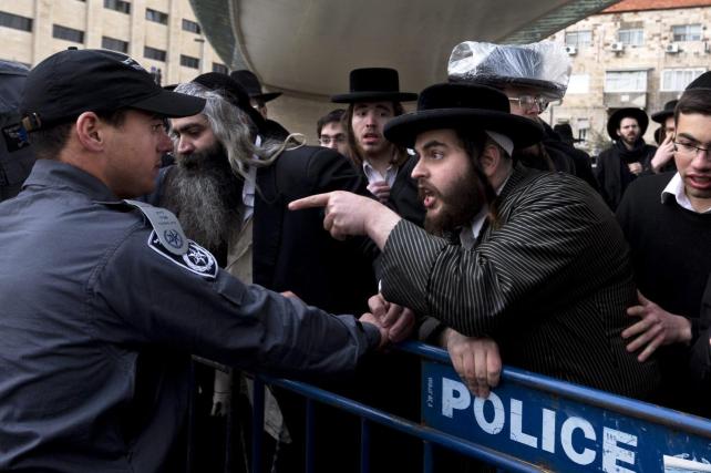 PROTESTAS DE LOS ULTRA-ORTODOXOS JUDÍOS