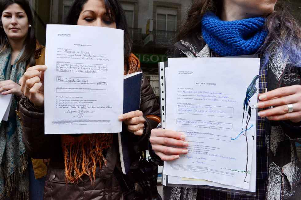 ACCIÓN MULTITUDINARIA PARA INSCRIBIR EL CUERPO FEMENINO