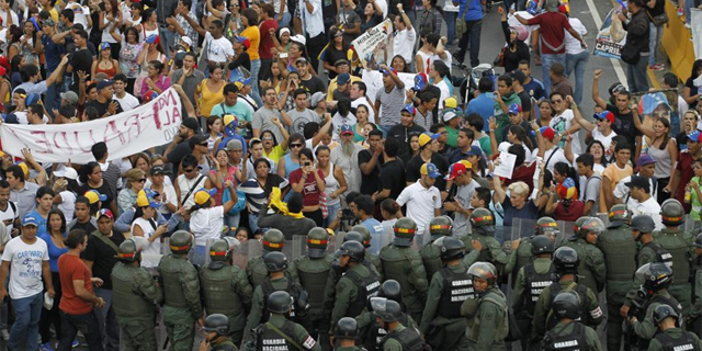 SITUACIÓN CRÍTICA EN VENEZUELA: SE HABLA DE AUTOGOLPE DE ESTADO