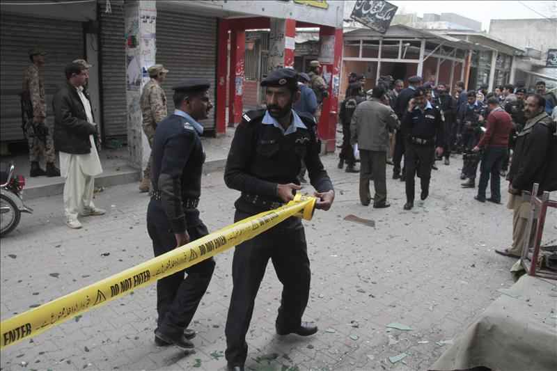 ATAQUE SUICIDA EN ISLAMABAB