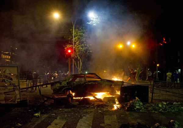 PIDEN LA INTERVENCIÓN DE LOS MILITARES EN VENEZUELA