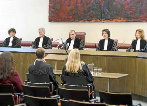 PROHIBEN ASOCIACIÓN DE PEDERASTAS EN HOLANDA