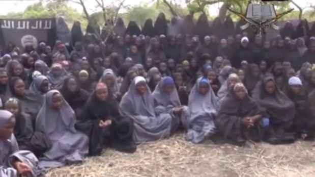 VIDEO DE BOKO HARAM CON LAS MUCHACHAS SECUESTRADAS