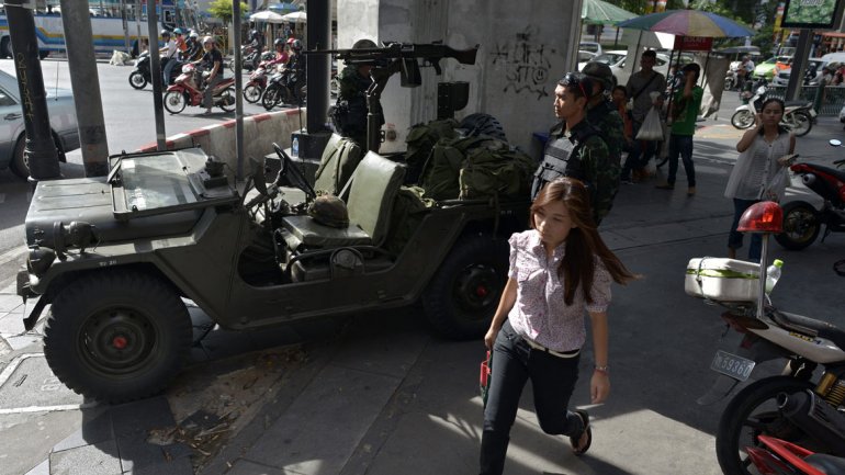 LOS MILITARES TOMAN DE NUEVO LAS RIENDAS EN TAILANDIA