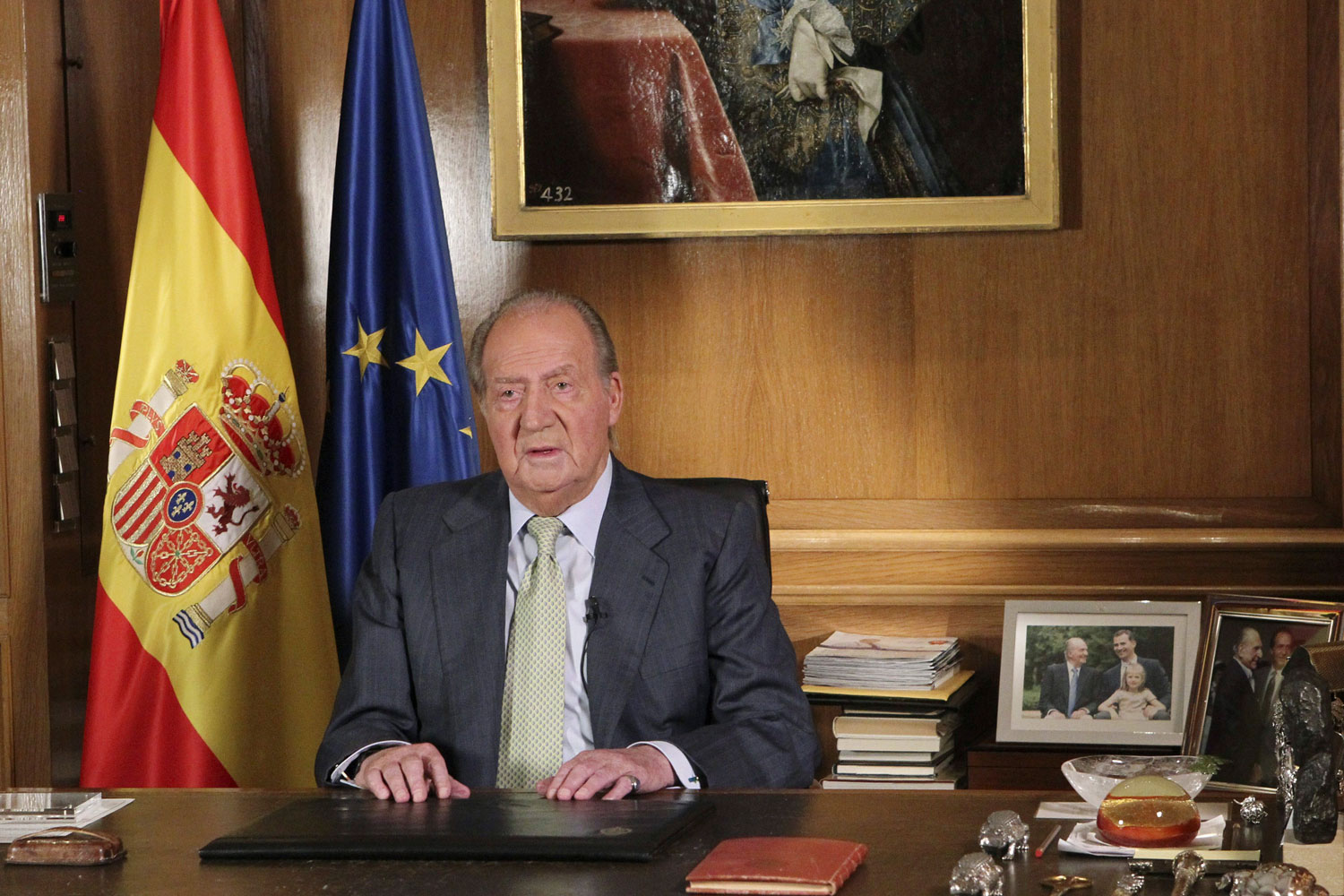 ABDICACIÓN DEL REY