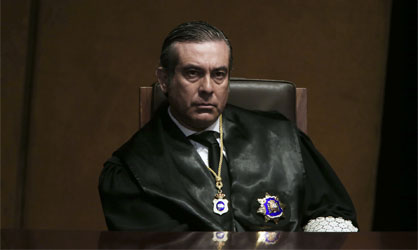 A VUELTAS CON EL ASUNTO DEL SEÑOR ENRIQUE LÓPEZ