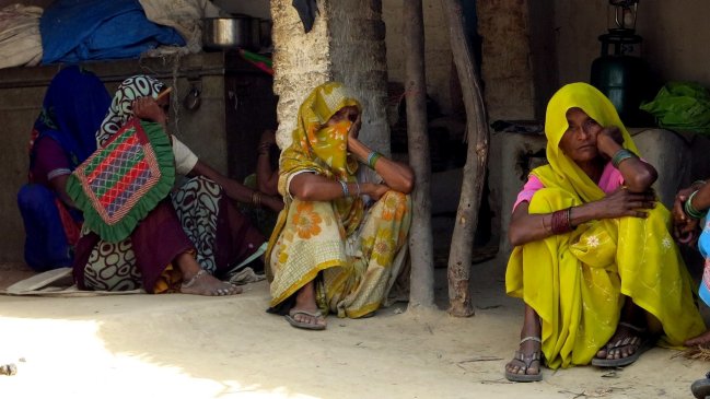 VIOLADA Y QUEMADA VIVA EN INDIA