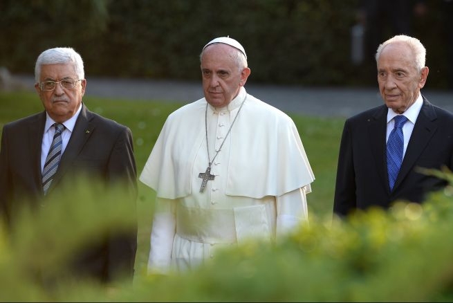 LAS TRES RELIGIONES REUNIDAS EN EL VATICANO