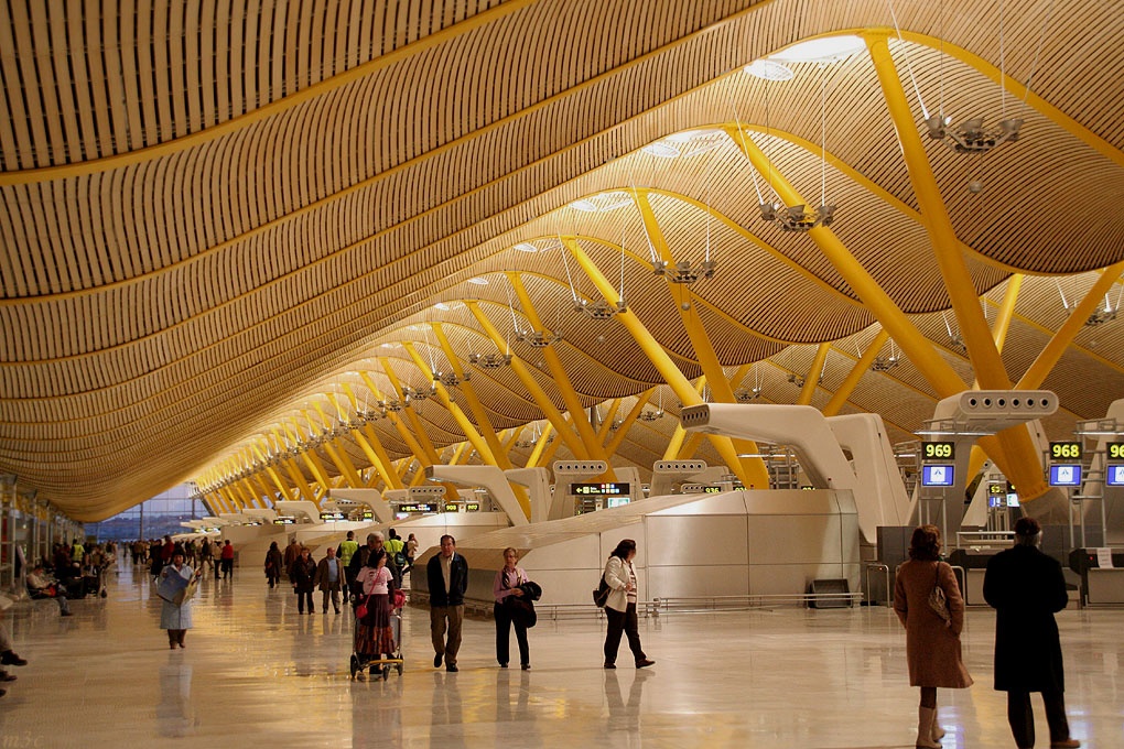 INTENTO GUBERNAMENTAL DE PRIVATIZAR AEROPUERTOS