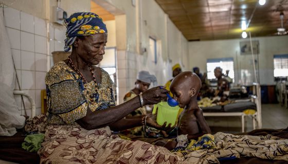 EL ‘HUMANISMO SANADOR’ COLABORA EN PALIAR LA DESNUTRICIÓN